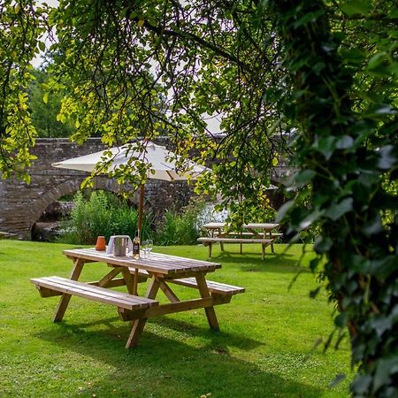 ホテル The Lion Leintwardine エクステリア 写真